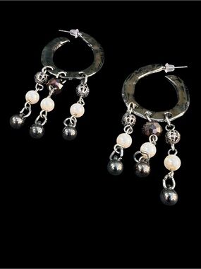 Silver Hoop Dangle Drog Earrings with Pearl and Hematite Beads